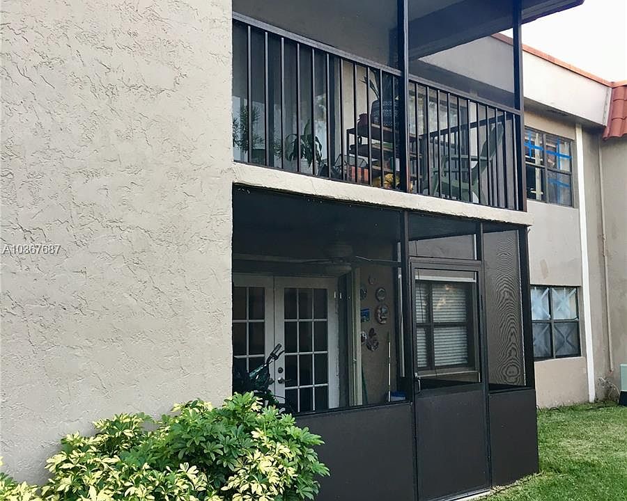 1st image of 9706 Hammocks Blvd