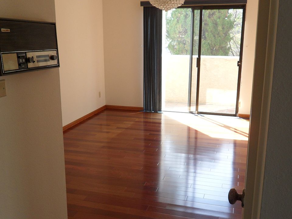 1st image of 3701 Glendon Ave APT 4