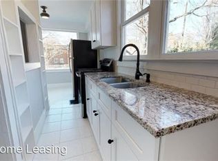 428 Hawthorne Ln APT 2, Charlotte, NC 28204
