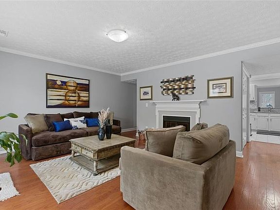 5th image of 253 Braxton Pl
