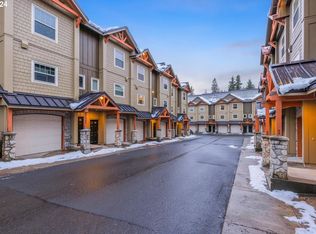 87946 E Alpenglow Ln, Government Camp, OR 97028