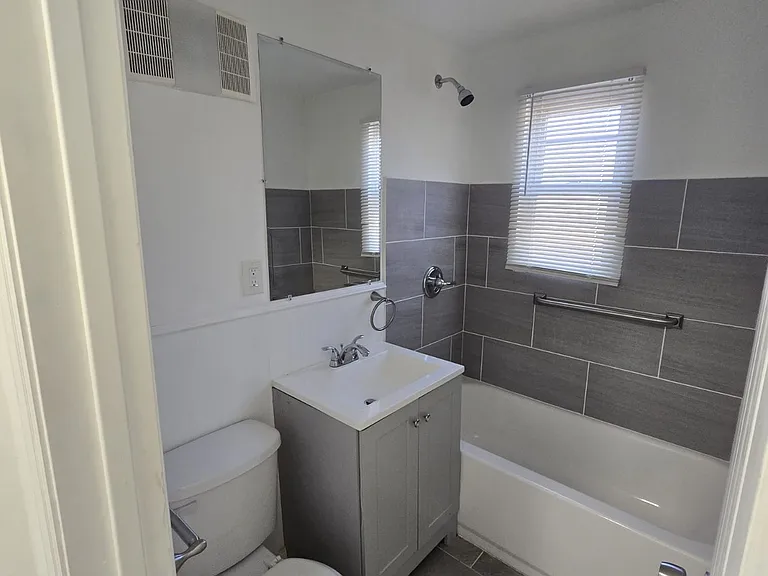 773 Linden Ave #1 — Photo 7