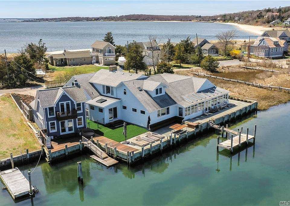 560 Fishermans Beach Rd, Cutchogue, NY 11935 | Zillow