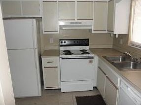 2nd image of 1552 University Ln APT 207