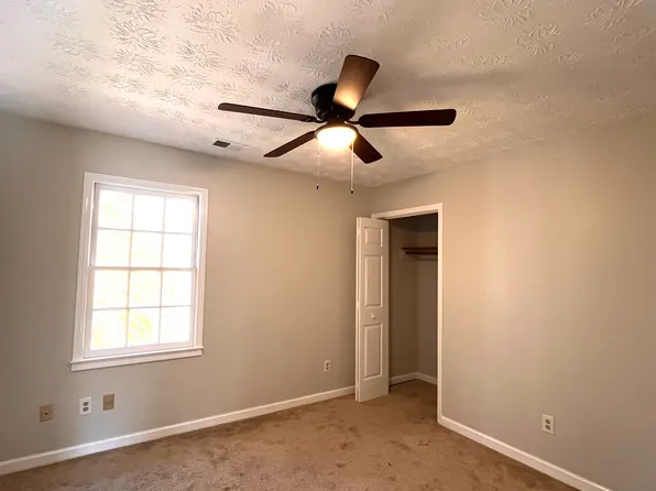 330 Rockmoor Trl, Marietta, GA 30066