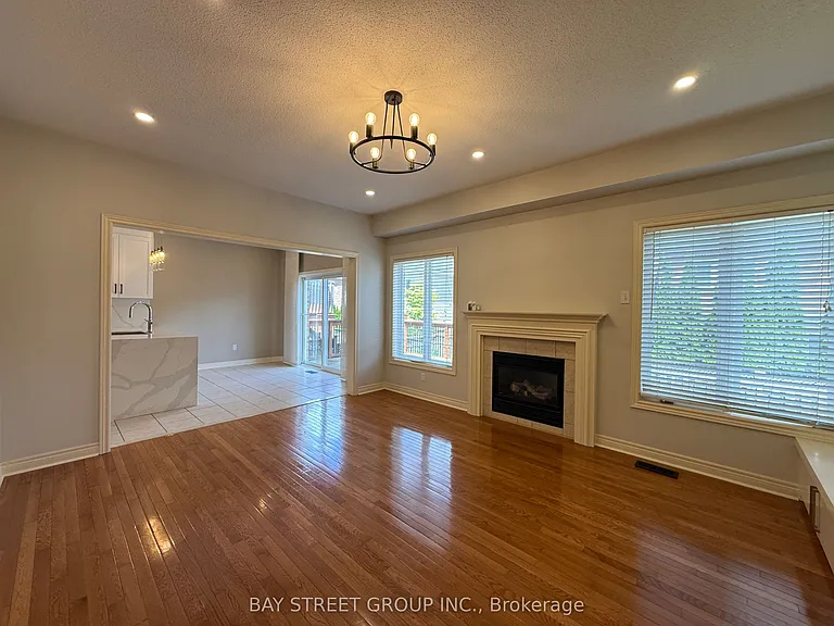 54 Earl Stewart Dr — Photo 6