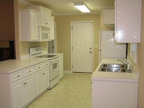 5th image of 164 Orangepark Dr