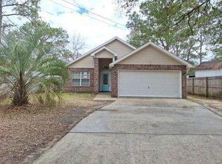 255 McArthur St, Crestview, FL 32539