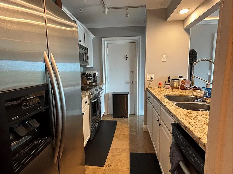 900 River Reach Dr #521 — Photo 14