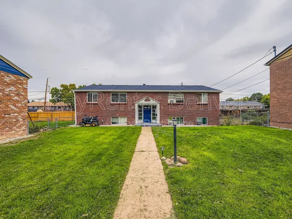 2356 S Linden Ct APT C, Denver, CO 80222