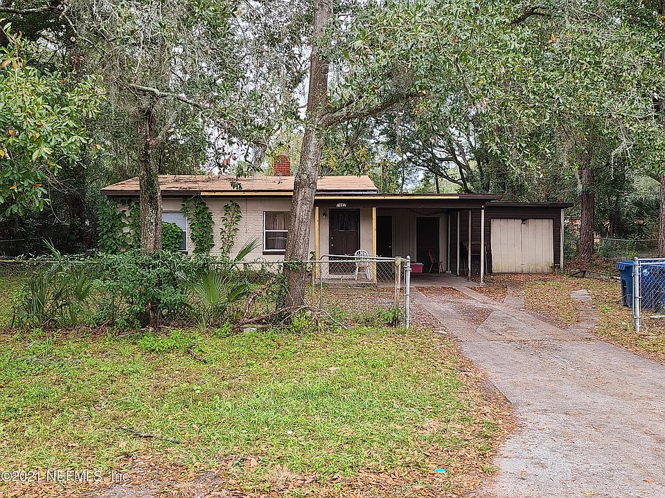 2nd image of 1667 Keats Rd