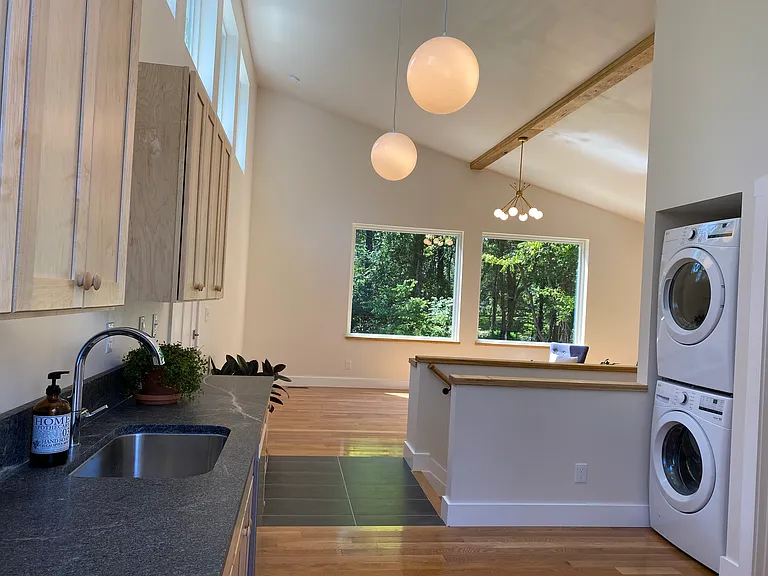 554 Black Cat Rd — Photo 4