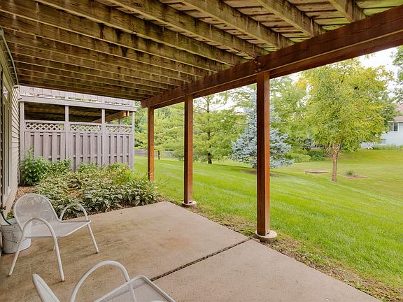 5th image of 5946 Pommel Cir