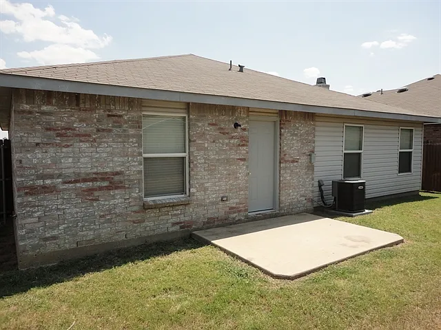 4108 Thoroughbred Trl — Photo 13