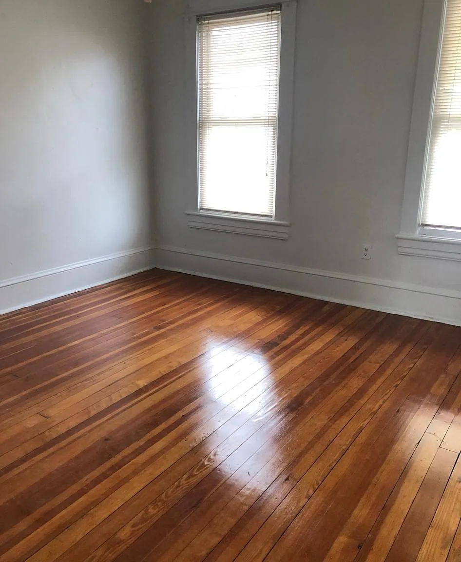 1102 Staunton Ave NW — Photo 4