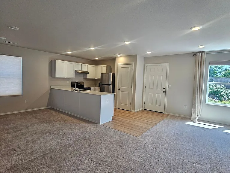 4268 SE Elijah Ct — Photo 5
