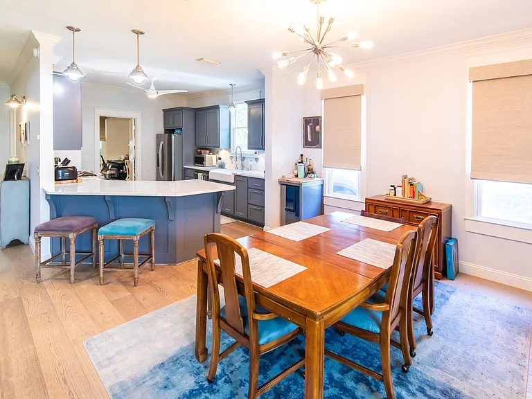 Dining room and breakfast bar