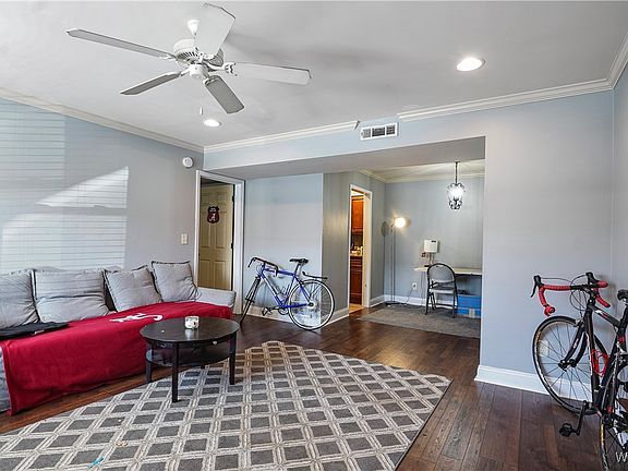 4th image of 210 15th St E APT 43