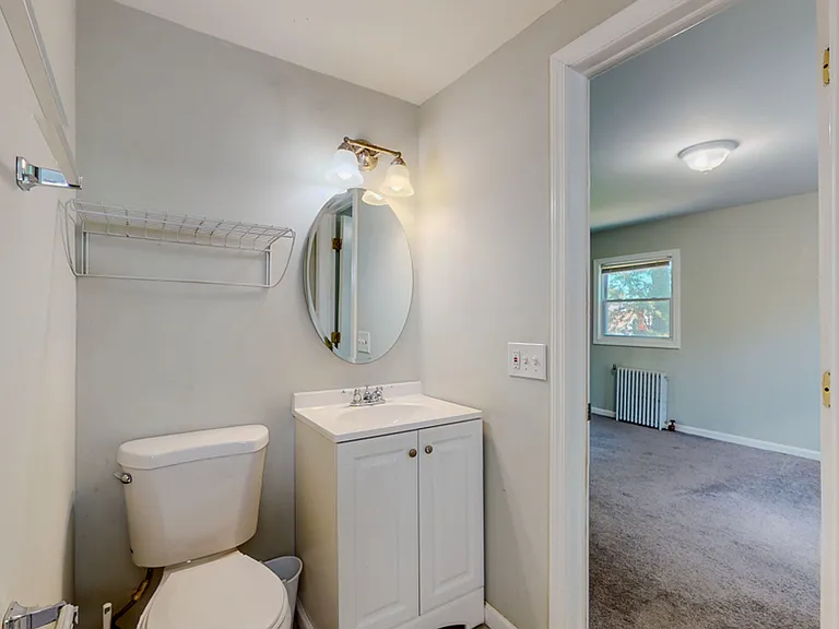 677 Garfield Ave — Photo 12