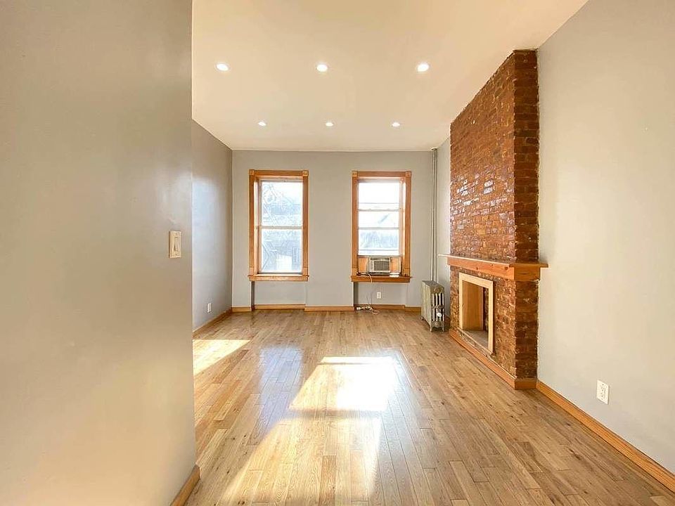 1st image of 887 Saint Johns Pl #2L