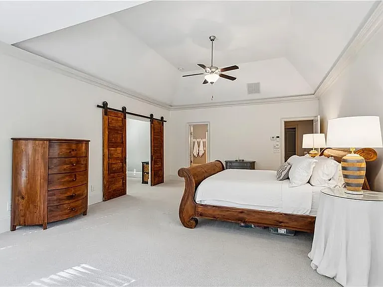 2115 Howell Mill Rd NW — Photo 32