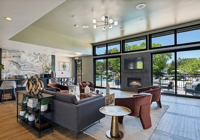Arrive Oak Brook Heights — Photo 18