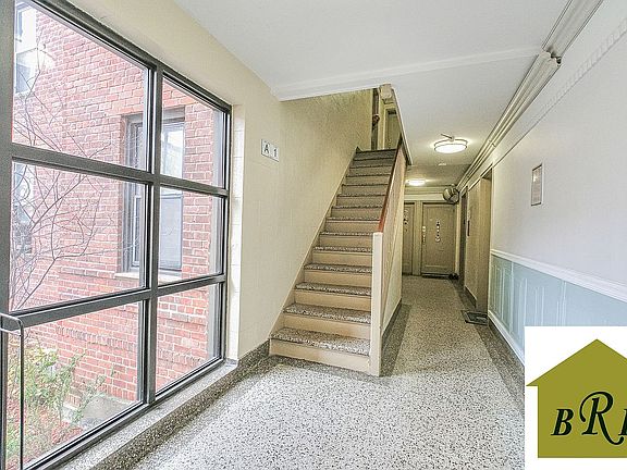 4th image of 2271 Knapp St APT 2A