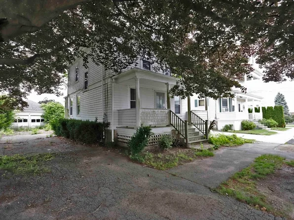 220 Aquidneck St, New Bedford, MA 02744