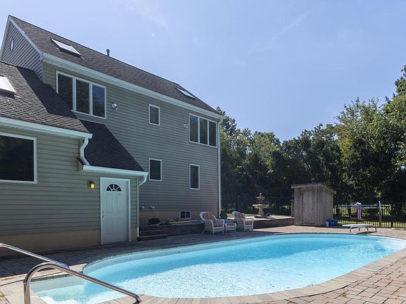 5th image of 1784 Old Trenton Rd