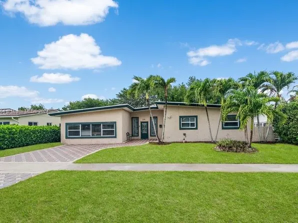 2251 NE 191st St, Miami, FL 33180