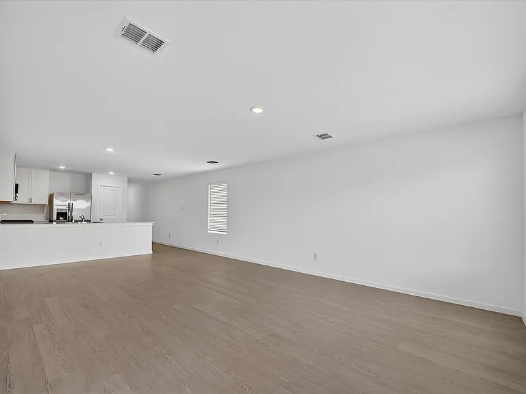 1328 Alfred St — Photo 3