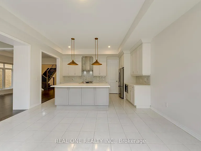 140 Zachary Cres — Photo 14
