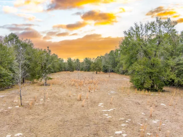 208th Pl, O'Brien, FL 32071