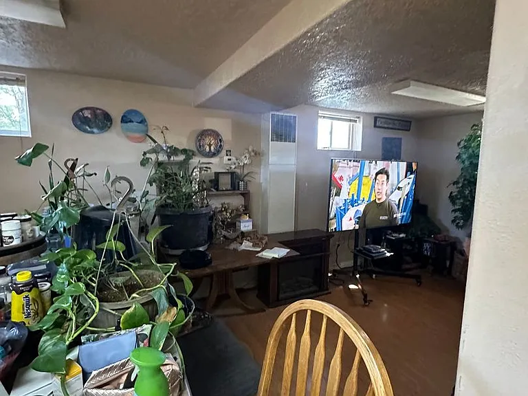 161 N 900 W #B — Photo 2