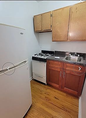 3rd image of 309 W 85th St APT 2
