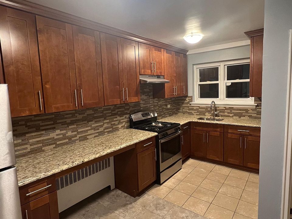 1st image of 2406 Esplanade Ave #1