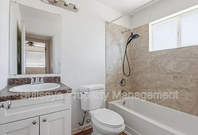 5645 S 6th St #2 — Photo 11