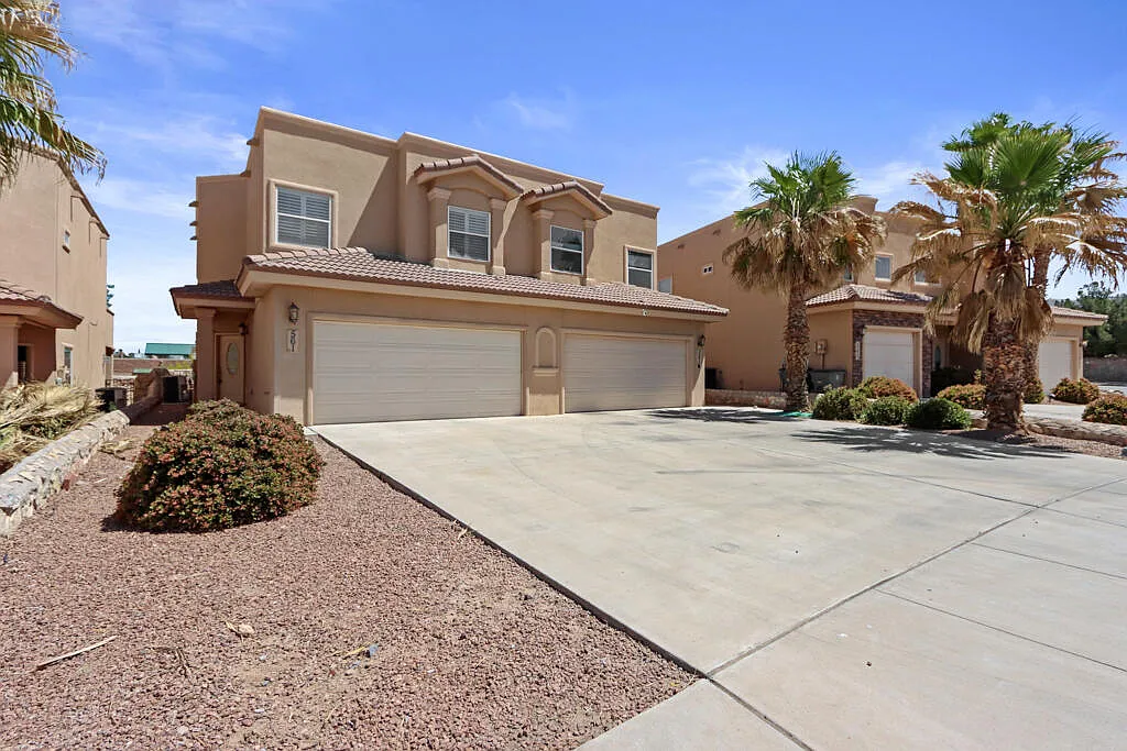 Building Photo - 561 Green Village Ct #A