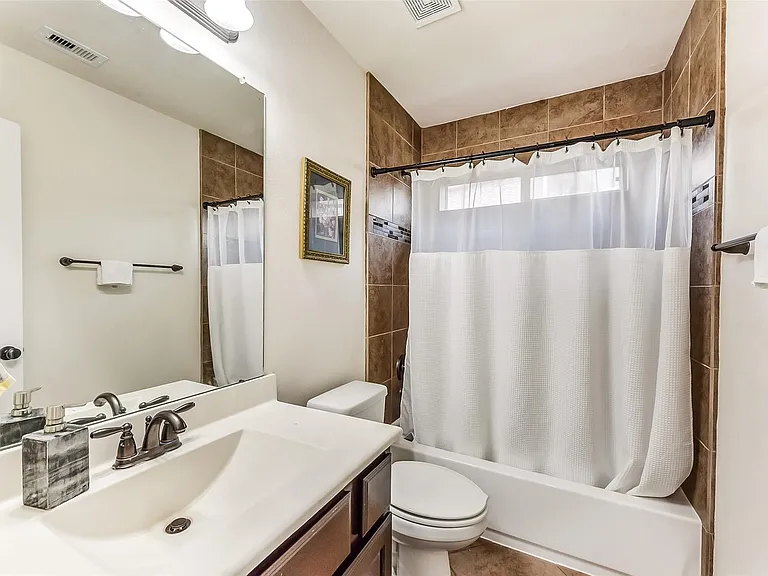 13918 Majestic Spring Ln — Photo 26