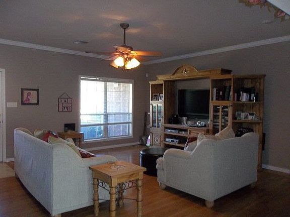 2nd image of 345 Park Ln