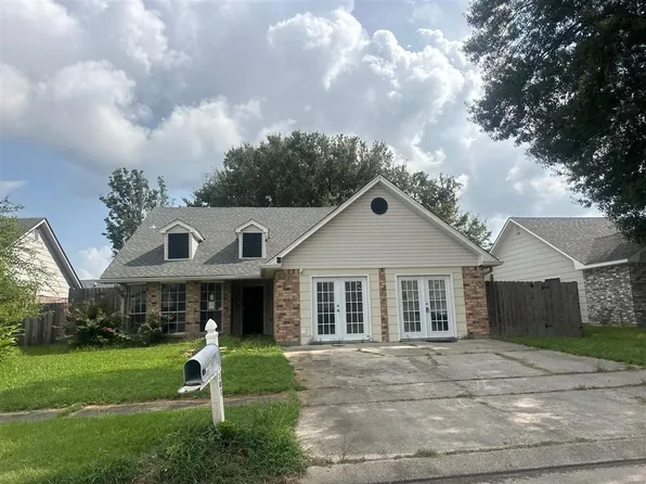 701 Lemoyne Dr, La Place, LA 70068