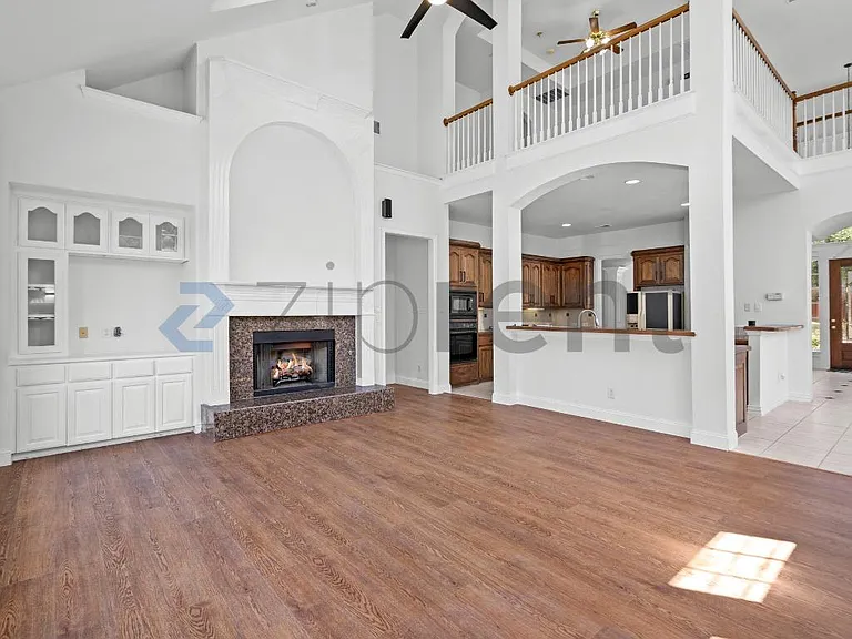 4509 Brittany Dr — Photo 38
