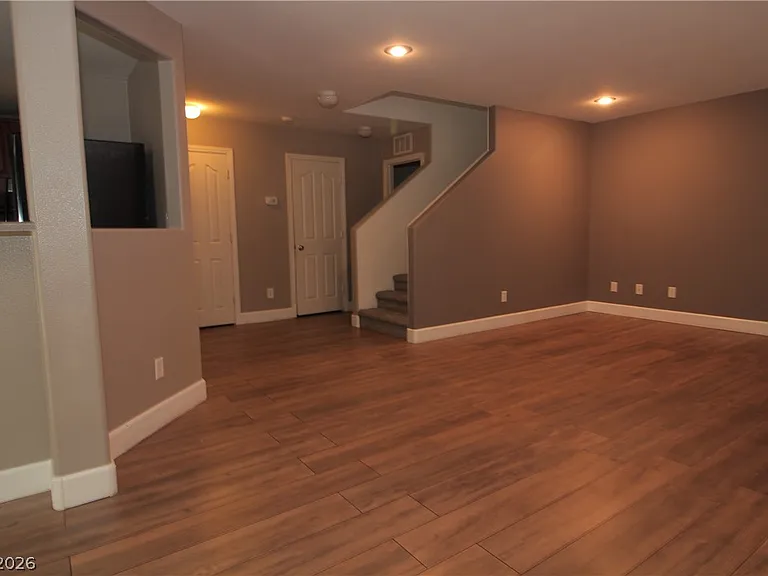 9289 Valley Ranch Ave — Photo 6