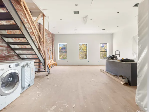 913 Lafayette Avenue image 7 of 17