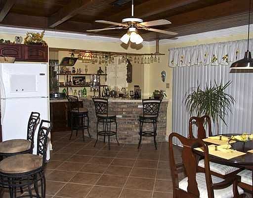 3rd image of 4769 Sherwood Dr