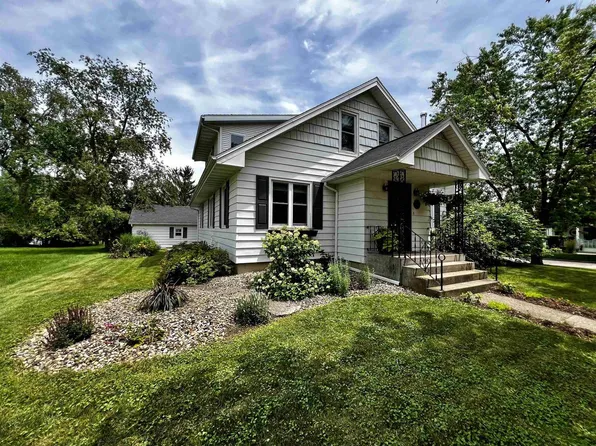 918 1st Street, New Glarus, WI 53574