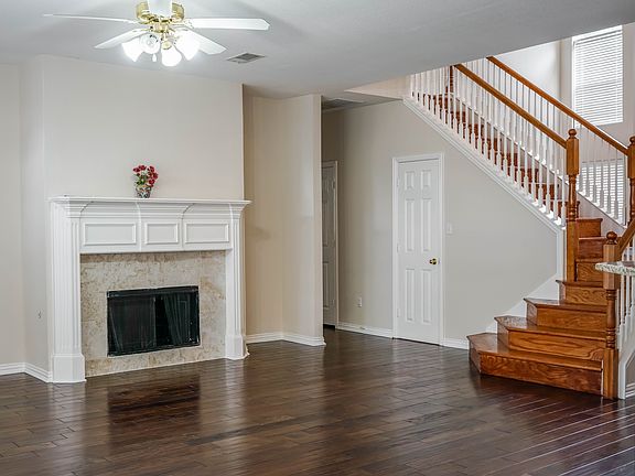 3rd image of 3809 Creekside Ln