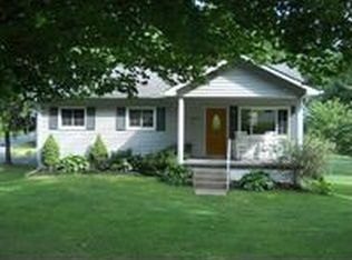 1203 Maple Fork Rd, Mount Hope, WV 25880