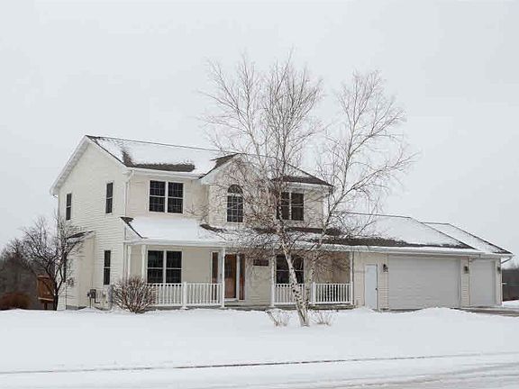 2nd image of 122 Honeysuckle Dr