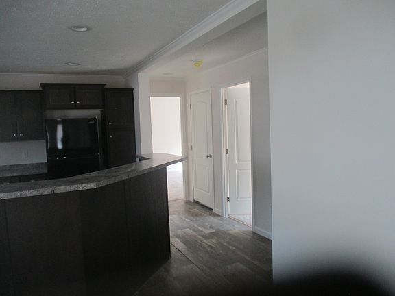 2nd image of 2 Willow Dr #102